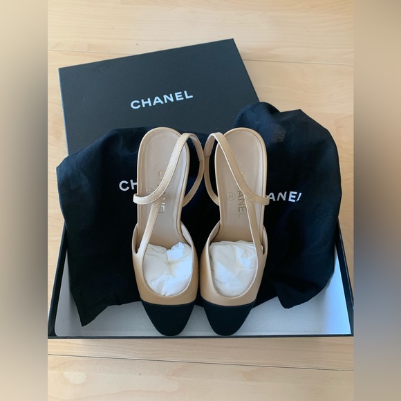 Chanel slingback pumps - Picture 1 of 12